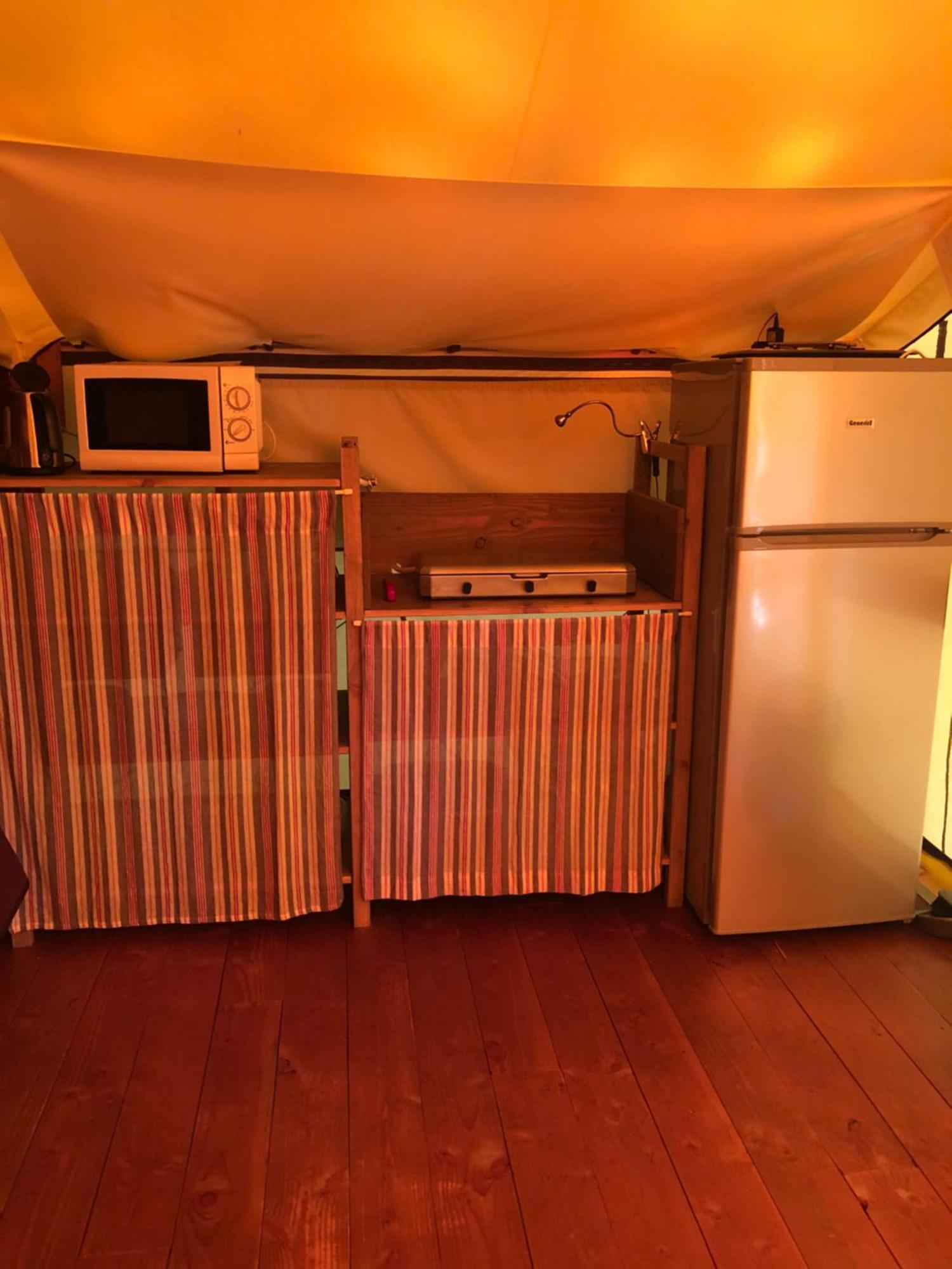 Camping La Chataigneraie Gravieres ห้อง รูปภาพ