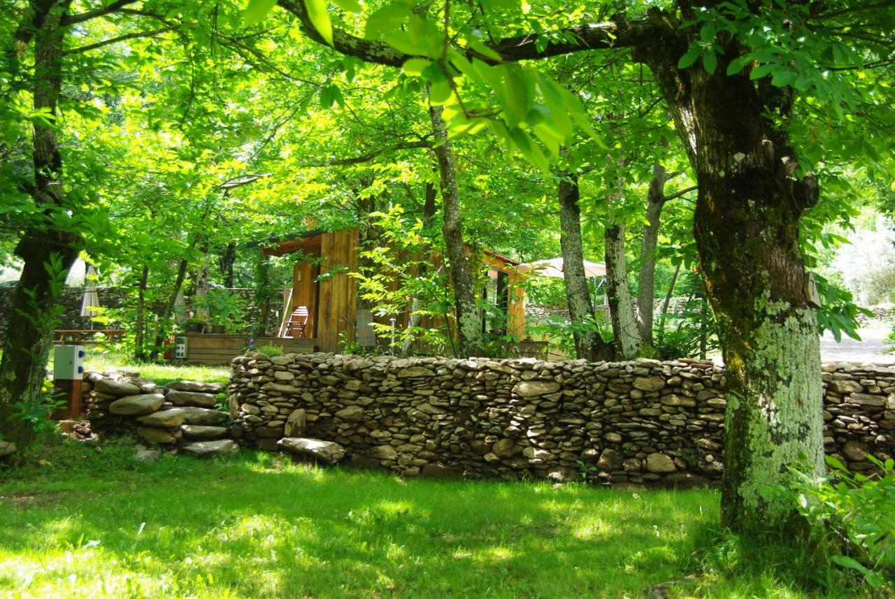 Camping La Chataigneraie Gravieres ภายนอก รูปภาพ
